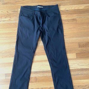 Kenneth Cole Pans 30x30